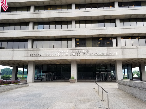 IRS tax office in Akron